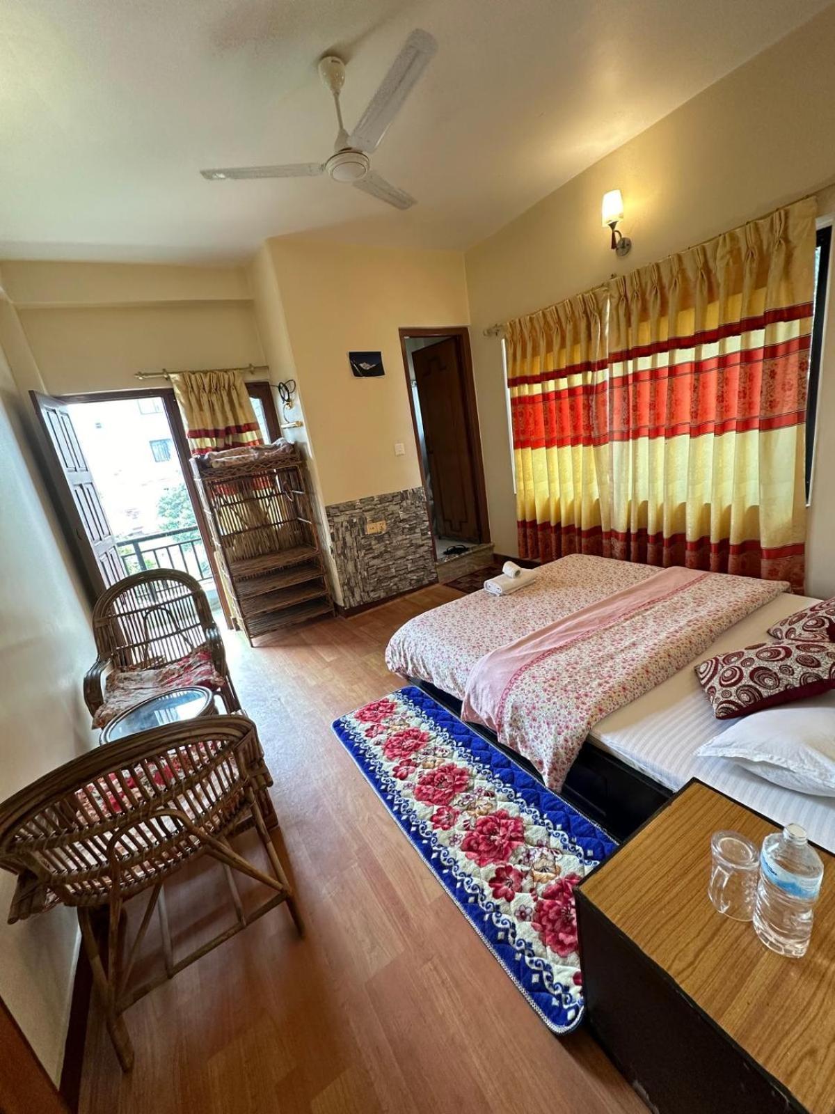 Hotel Cherry Garden 3*